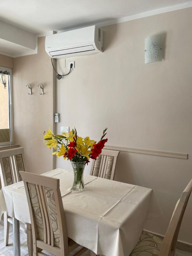 Apartman Pijavica Bijela Exteriér fotografie